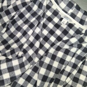 Croft & Barrow Women's Medium M Black White Buffalo Plaid Fleece‎ Robe